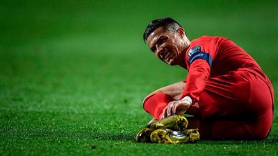 كريستيانو رونالدو في برشلونة للاطمئنان على إصابته