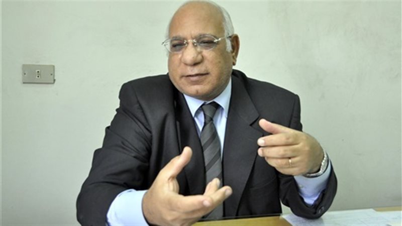 الدكتور نادر نور