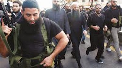 احتجاجات مسلحة في لبنان بسبب اعتقال شخص مقرب من فضل شاكر