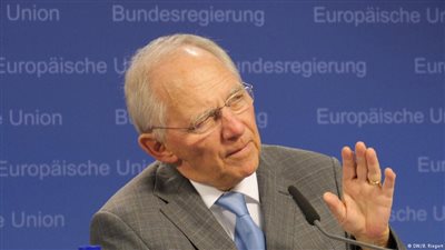 وزير المالية الألماني يدعو لبناء جيش أوربي