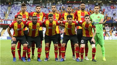 اليوم.. مواجهة عربية بين الترجي والرجاء في السوبر الأفريقي