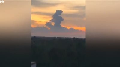 سحابة على شكل فتاة تشعل مواقع التواصل (فيديو)