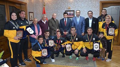 وزير الرياضة يكرم أبطال نادي 23 يوليو بالمحلة (صور)