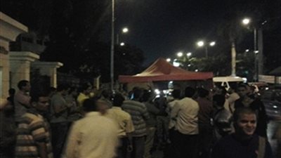 مسيرة الإسلاميين تغلق نفق الهرم ومعتصمو 