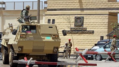 الداخلية: تشكيلات قتالية مدعومة بالمصفحات لتأمين السجون.. غدا