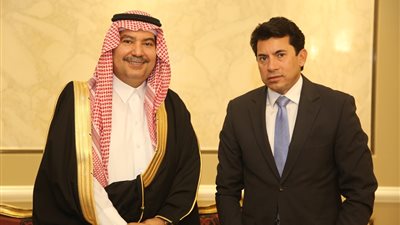 وزير الرياضة يلتقى رئيس الاتحاد العربي«للجيت كون دو» (صور)