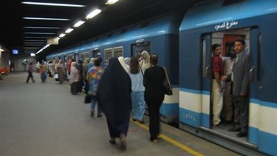 قطارات المترو بـ