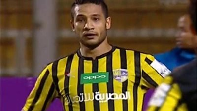 أحمد على يتصدر قائمة هدافي الدوري بـ 14 هدفا