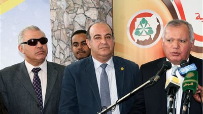 وفد شعبى برئاسة العرابي يزور مقر الحوار الوطنى بالسودان