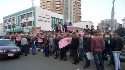 بالفيديو والصور.. مواطنة بالشرقية: «عاوزين المحافظ السابق»