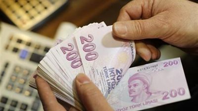 ارتفاع الليرة والأسهم التركية مع استقرار أسعار الفائدة