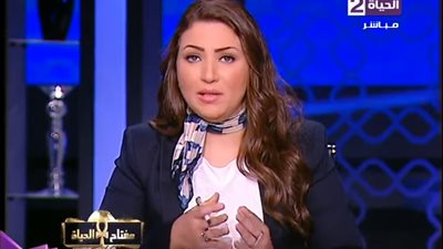 بالفيديو.. مذيعة «الحياة» تتقدم ببلاغ للنائب العام على الهواء