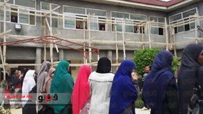 بالصور.. طلاب الآداب بدمياط يتظاهرون للإفراج عن زميلهم