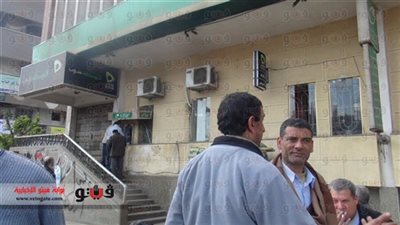 العاملون بـ