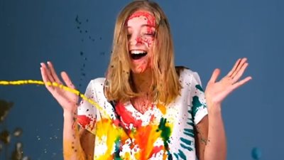 4 أفكار لصبغ الملابس باحترافية (فيديو)