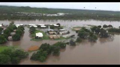 بالفيديو.. الفيضانات تغرق مئات المنازل شمال أستراليا