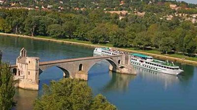 أفينيون.. 5 معلومات عن مدينة الباباوات والسياحة في فرنسا