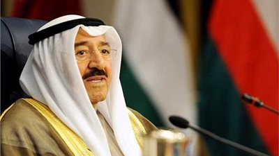 أمير الكويت يوجه رسالة ود مشروطة إلى إيران في قمة تونس