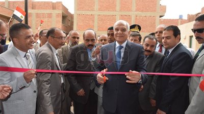 محافظ الجيزة يفتتح مدرسة محمد النجار الإعدادية ومثلثة سقارة بالبدرشين
