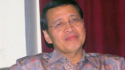 وزير خارجية إندونيسيا السابق يستعرض تجربة بلاده في التحول الديمقراطي