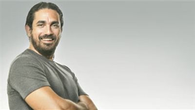 مخرج «الطبال» يعقد جلسات عمل مكثفة مع أبطال العمل للحاق بـ«رمضان»