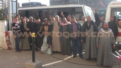 بالصور.. الوقفات الاحتجاجية تستقبل محافظ الشرقية الجديد