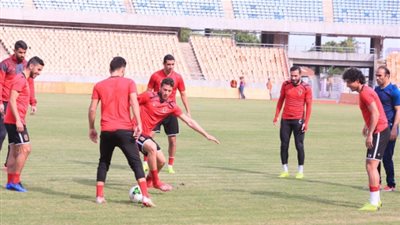 مران قوي للاعبي الأهلي الغائبين عن معسكر الإسكندرية