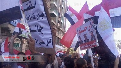 مسيرات «المنصورة» تردد الهتافات المنددة بحكم الإخوان