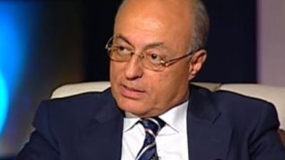 سامح سيف اليزل يطالب الموطنين بالإبلاغ عن أي نشاط غير طبيعي