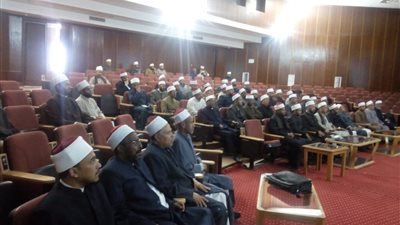 «أوقاف البحر الأحمر» تنظم مبادرة «وطن بلا إدمان» بحضور 100 أمام (صور)