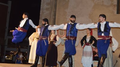 ورش فنية لفرق اليونان ولبنان بمهرجان دمنهور الدولي السابع للفولكلور