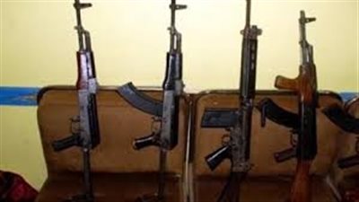 القبض على 4 مسجلين خطر بحوزتهم أسلحة نارية بعين شمس