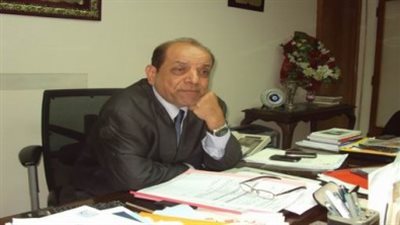 أبوعميرة: القنوات التليفزيونية والشبكات الإذاعية تنحاز للشعب