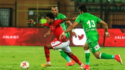 75 دقيقة.. محاولات مستميتة من الأهلي لإحراز هدف التقدم في الاتحاد