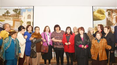 وزيرة الثقافة تكرم مبدعات مصر في ملتقى الكاتبات