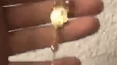 سجين يعيش رفاهية تثير غضب الكثيرين (فيديو وصور)