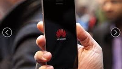 هواوي تتراجع عن إنتاج هاتف مزدوج التشغيل