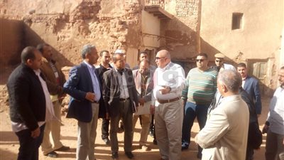 محافظ الوادي الجديد: تعويض أهالي موط القديمة بأراض بديلة مناسبة