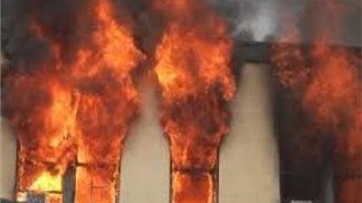 النيابة تستدعي مالك شركة لسؤاله في حريق التهم ثلاجة مواد غذائية بطوخ