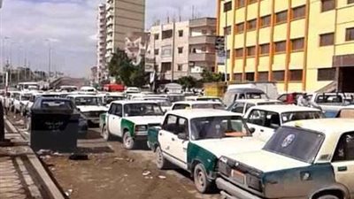 وقفة احتجاجية لسائقي التاكسي بالبحيرة لغياب الرقابة على «الملاكي»