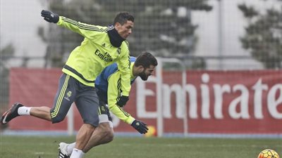 بالصور.. ريـال مدريد يختتم تدريباته استعدادا لمواجهة سوسيداد