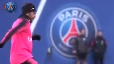 نيمار يعود للتدريبات بعد غياب شهرين (فيديو)