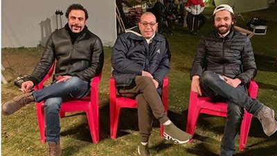 كريم محمود عبد العزيز ومحمد إمام في كواليس «هوجان» (صورة)