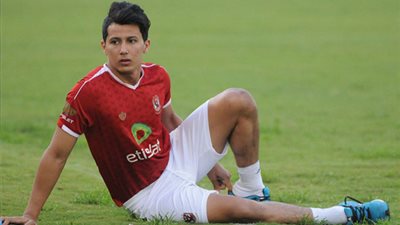 الغضب يسيطر على عمرو جمال وسعد سمير لخروجهما من قائمة مباراة أسوان