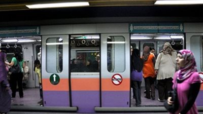شركة المترو تؤكد انتظام العمل بجميع الخطوط