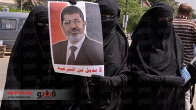 اعتداء منتقبات على فتيات التأمين بـ