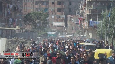 الأهالي يفرقون مسيرتين لعناصر 