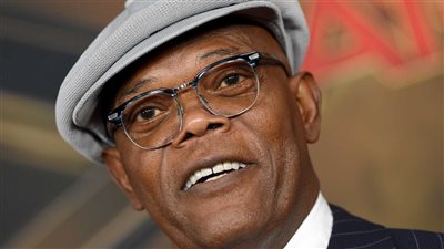 صامويل جاكسون يحتفل بتخطي فيلم 