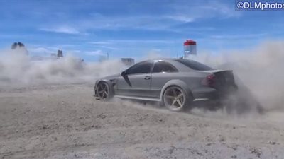 بالفيديو.. مرسيدس بنز CLK السوداء الأكثر ثباتا بالطرق الوعرة