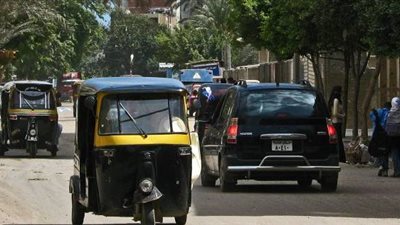 خبير تطوير العشوائيات: 22 مليون مواطن يستقلون التوك توك يوميا